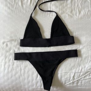 Frankies Bikinis Set